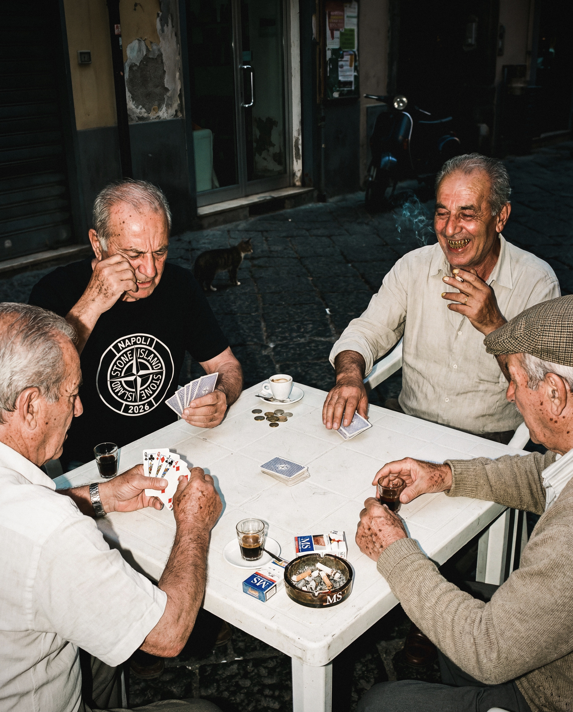 Napoli / 01 — Cards