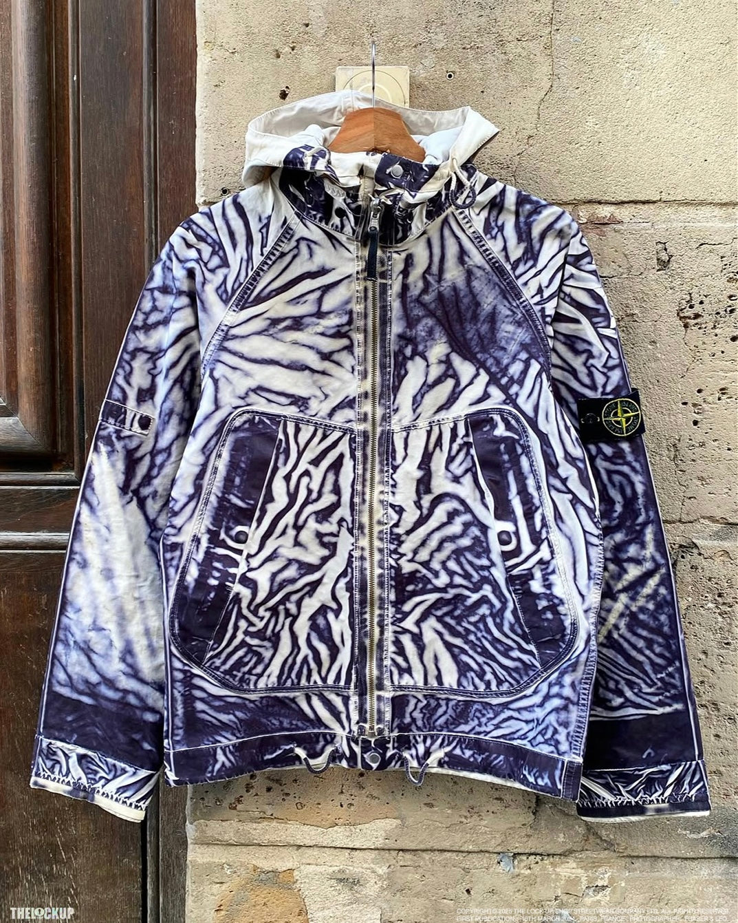 #13 - PARIS POP UP
