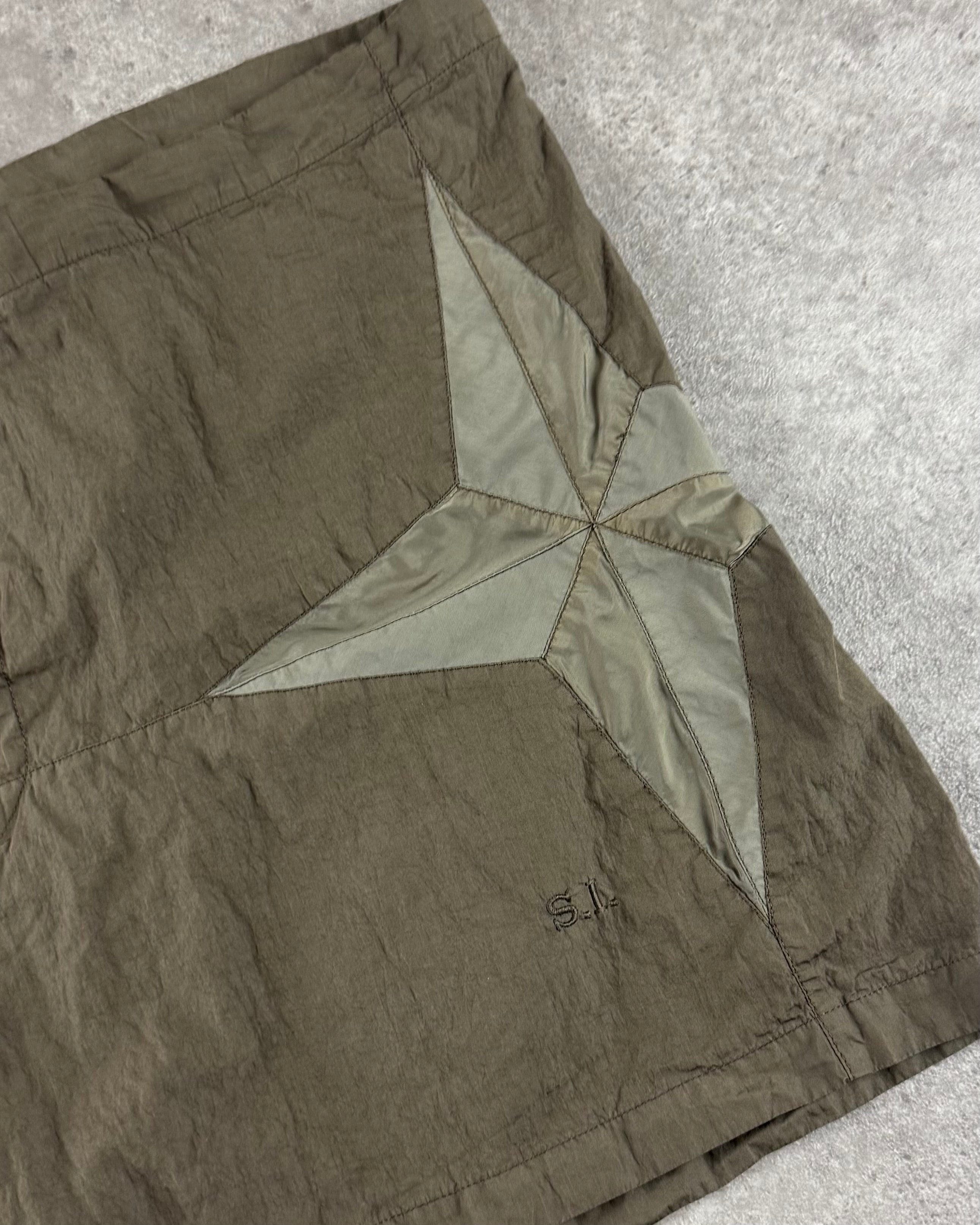 Stone Island 2000’s Embroidered Compass Shorts [36]