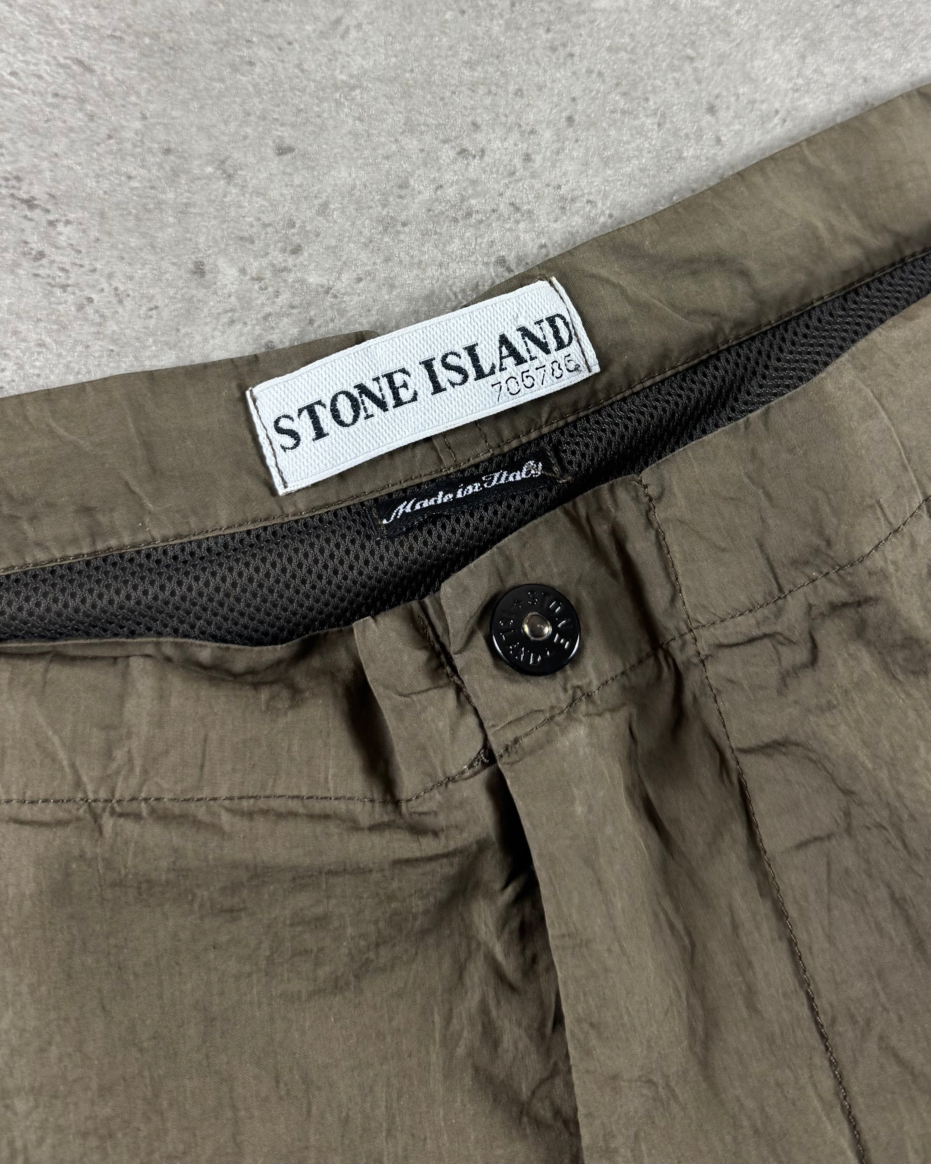 Stone Island 2000’s Embroidered Compass Shorts [36]